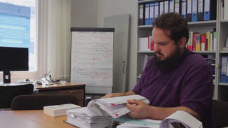 Engagement hoch Zehn (Video)